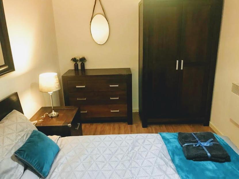 Marco Island -Very Spacious City Centre 1 Bedroom Apartment 노팅엄 외부 사진